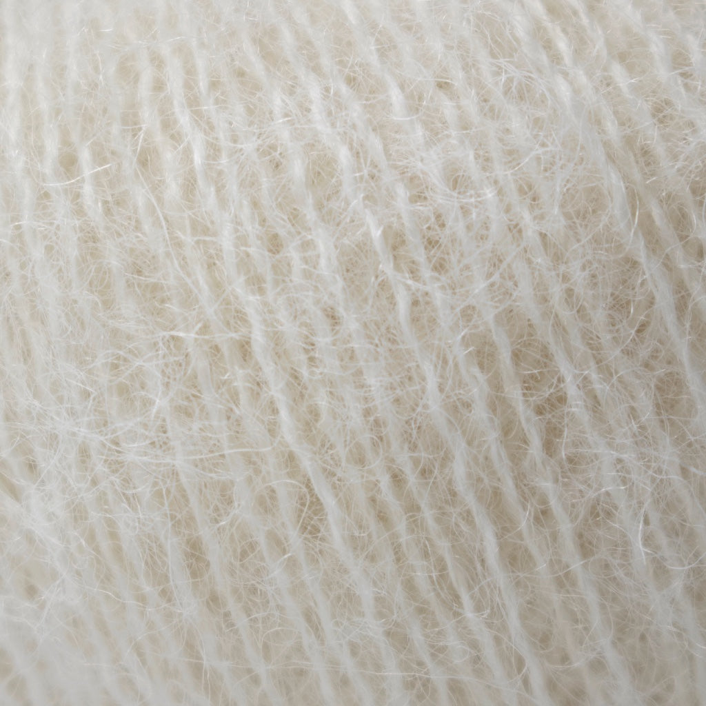 KAOS YARN // Organic Brushed Alpaca // Natural (2001)